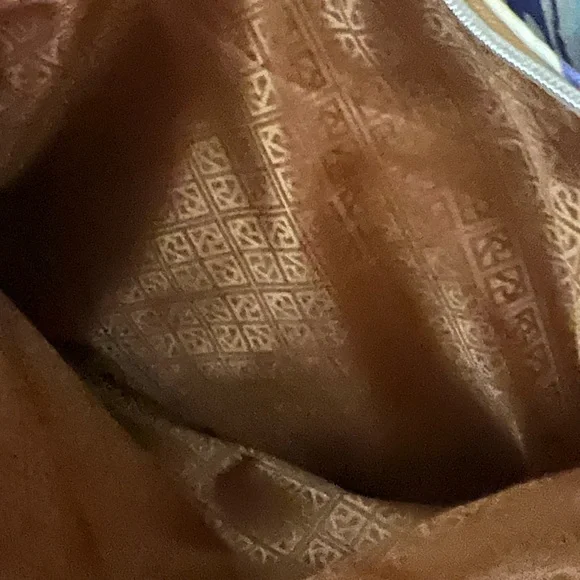 Relic Red and Brown Floral Shoulder Bag - Picture 7 of 8